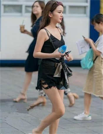 老湿影院色情免费