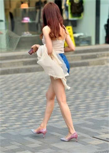 上海陆家嘴女 事件