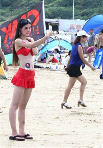 保险女业务员乱吗