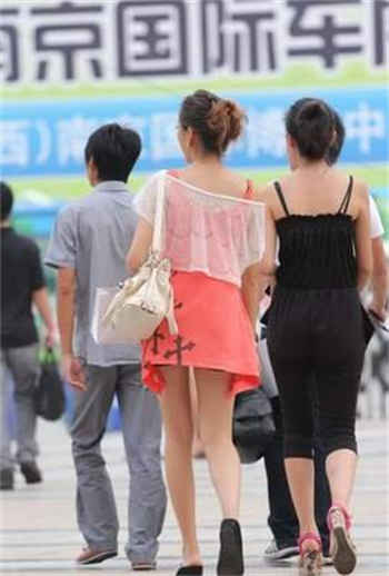 爱情公寓从逃婚开始