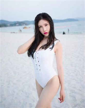 倒立一字马女神舒思瑶