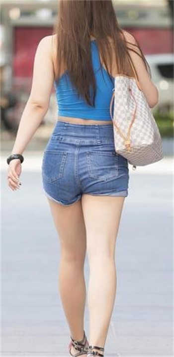 首长你女儿又闯祸了