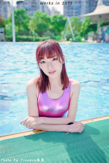 冰刀鞋把女子头割掉