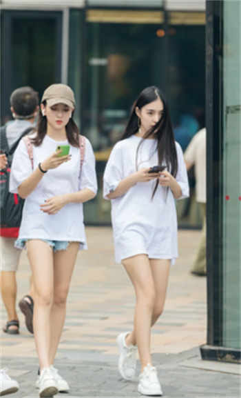 露营女大学的小迎