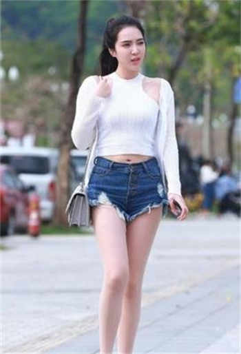 寂寞无助的主妇与快递员