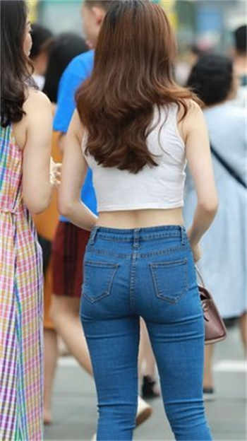 笨蛋英子与李力雄