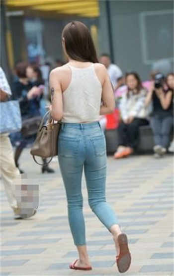 海贼王女帝去衣图