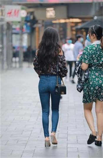 冰娇反派地下室