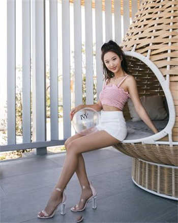 汉责文化仗责旗袍女