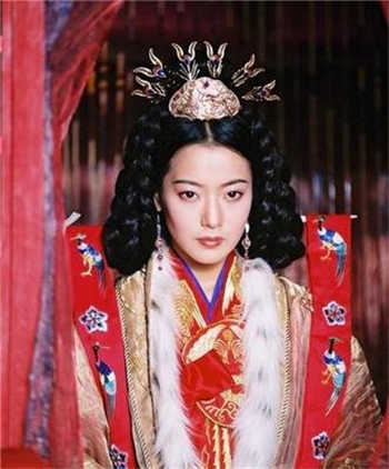征服美母警花臣服